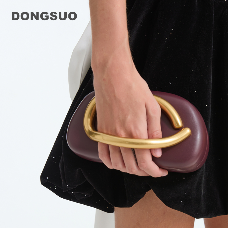 Pochette con scatola di chiusu - Women Bags Zara recensione e prezzo