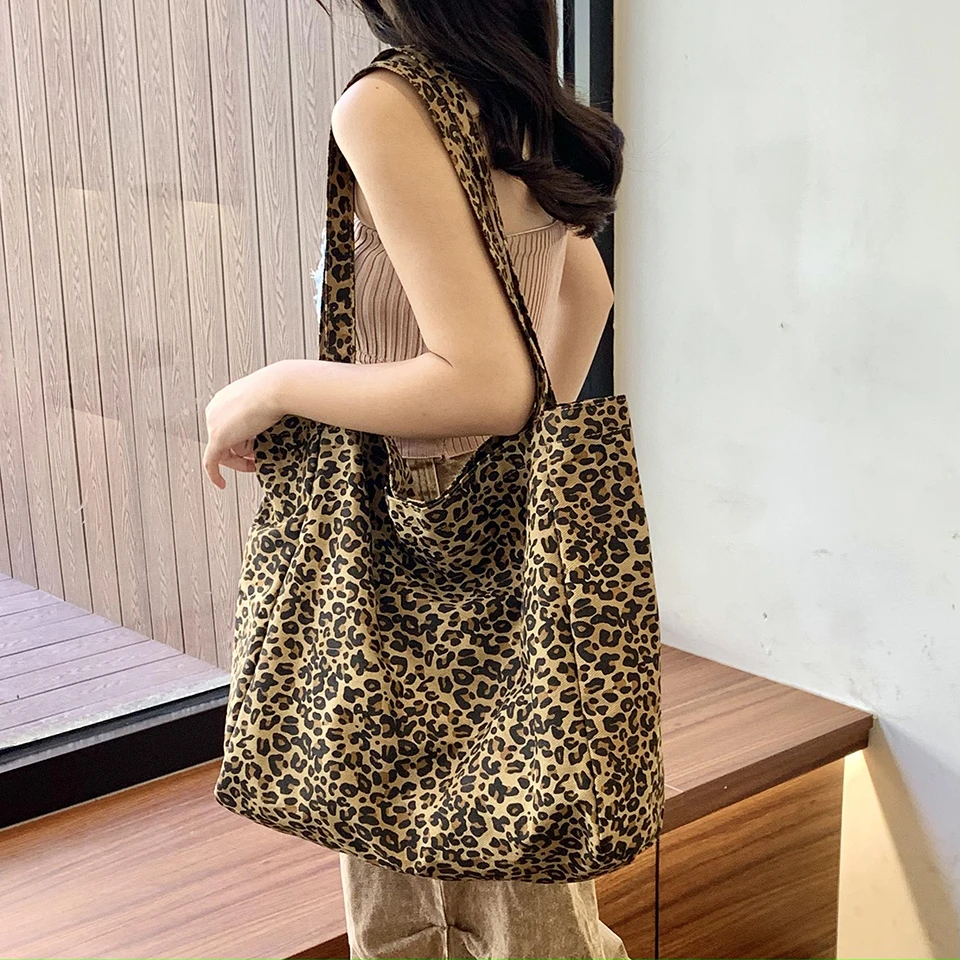Borse tote da donna Hasp in te - Women Bags Sale recensione e prezzo