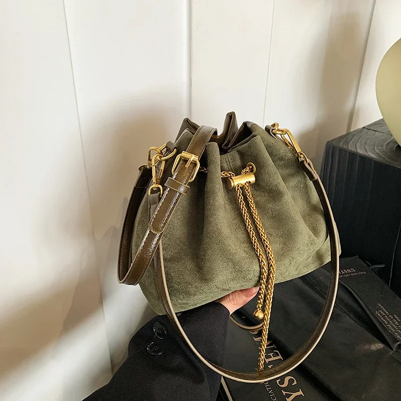 Morbida pelle scamosciata sint - Women Bags Zara recensione e prezzo