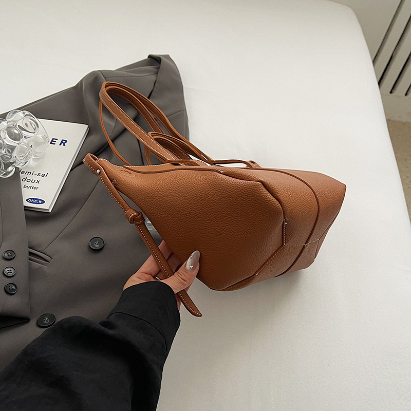 MOODS Borse a tracolla sotto l - Women Bags Zara recensione e prezzo